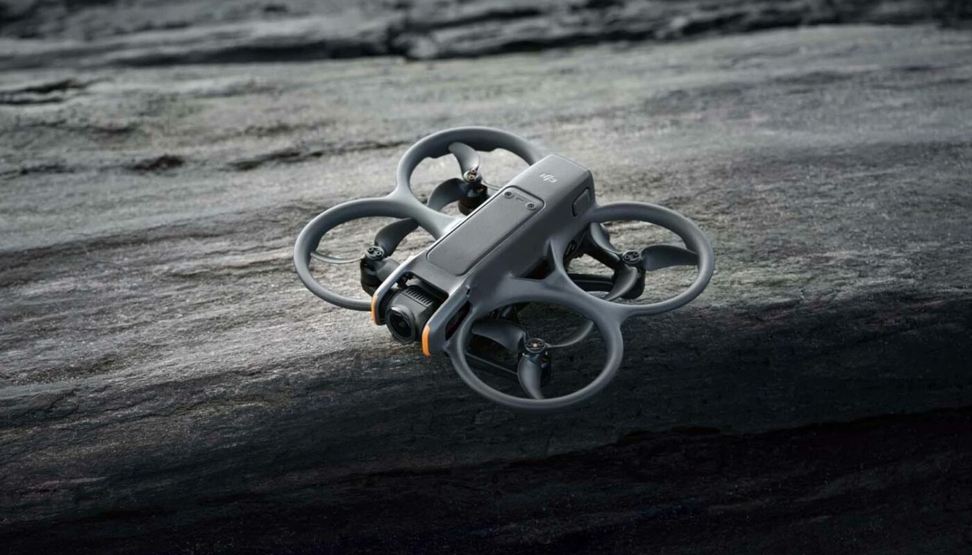 DJI uses a drone FPV Avata 2 with Goggles 3 and RC Motion 3